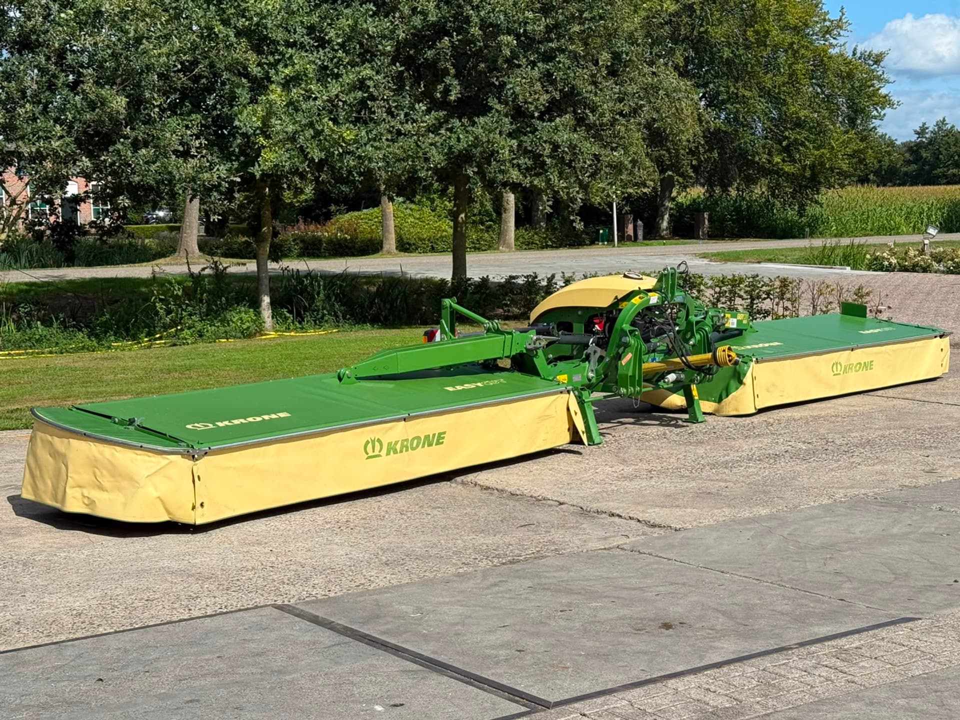 Krone B 1000 Easy Cut Vlindermaaier Schijvenmaaier Triple Mahwerk Heckmahwerk Mower TripleMower